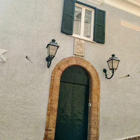 Palazzo Pulieri 3* Altino (Abruzzo)
