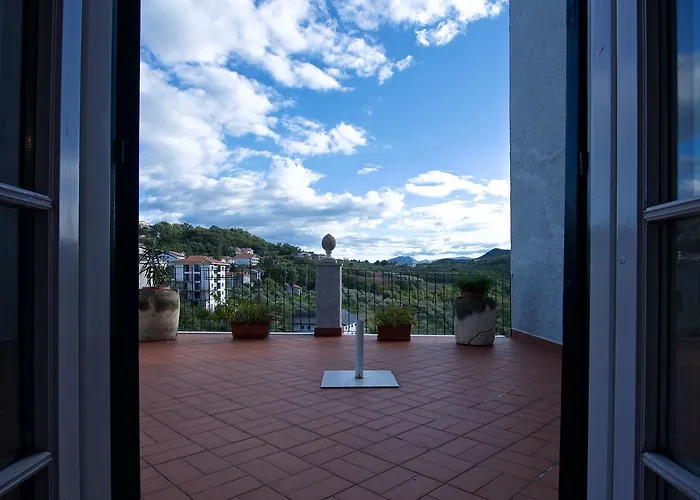 Konukevi Palazzo Pulieri 3*